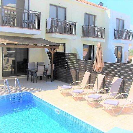 Villa Jade Paralimni Esterno foto