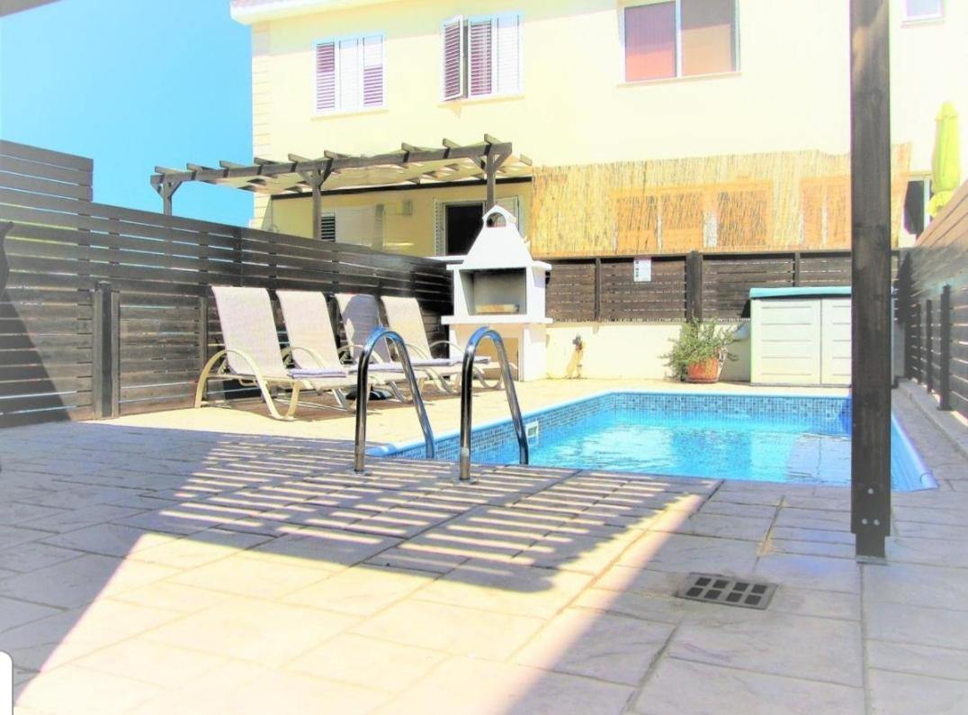 Villa Jade Paralimni Esterno foto